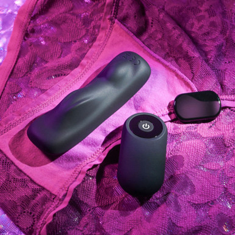 OUR UNDIE VIBE RCHRG BLK