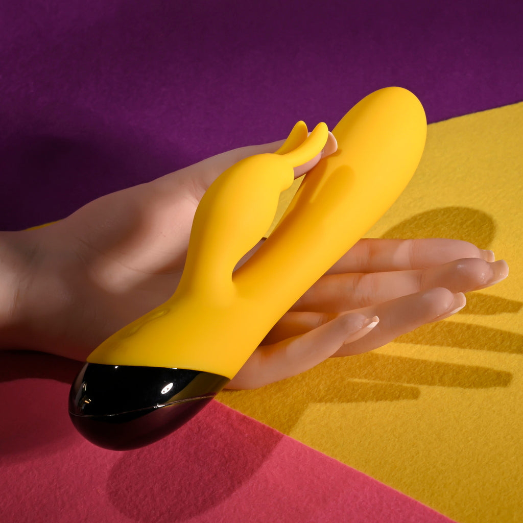BUZZ BUNNY YELLOW