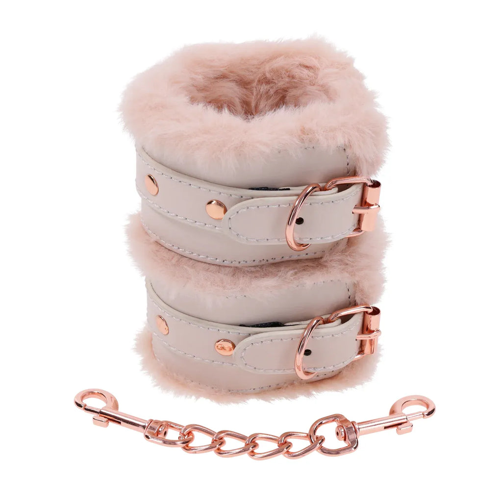 PEACHES 'N CREAME FUR HNDCFFS