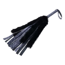 COUGAR FAUX FUR FLOGGER