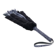 COUGAR FAUX FUR FLOGGER